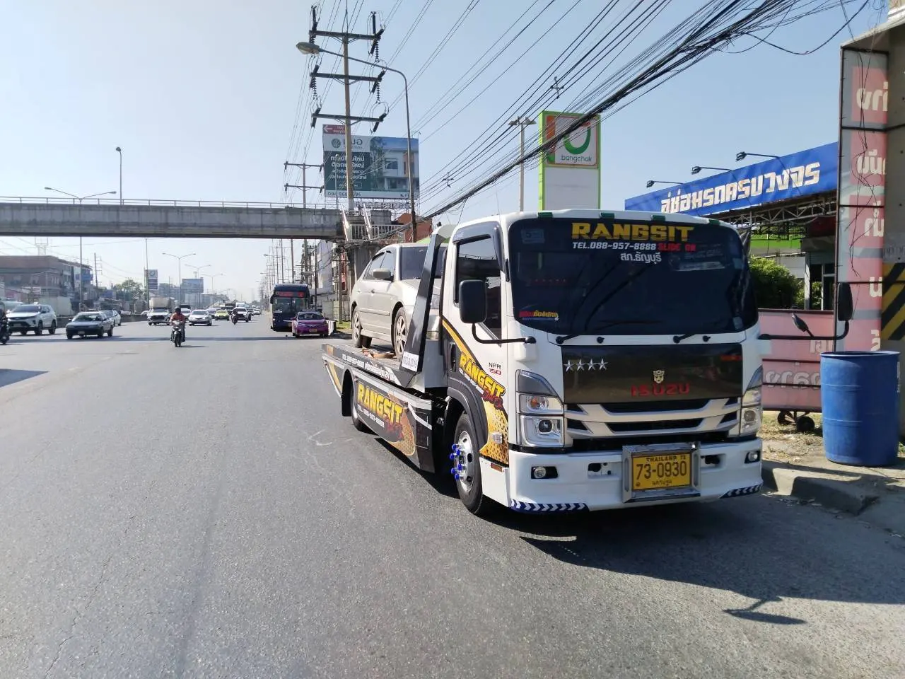 รถยกชัยนาท