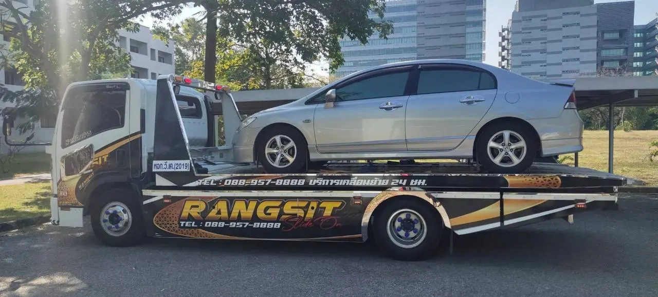 รถยก ชลบุรี หนีน้ำท่วม